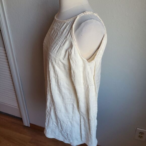 Max Studio Cream Cold Shoulder Blouse NEW - Picture 3 of 7